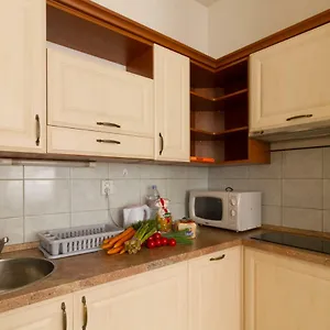 https://residence-zahrebska-prague.praguehotelsweb.com